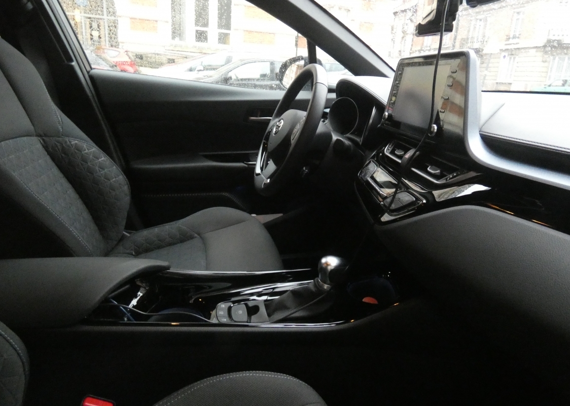 Toyota C-HR — 7